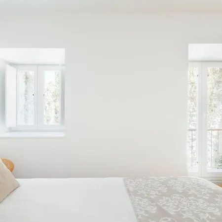 Apartment Plum Guide - Relax And Recharge